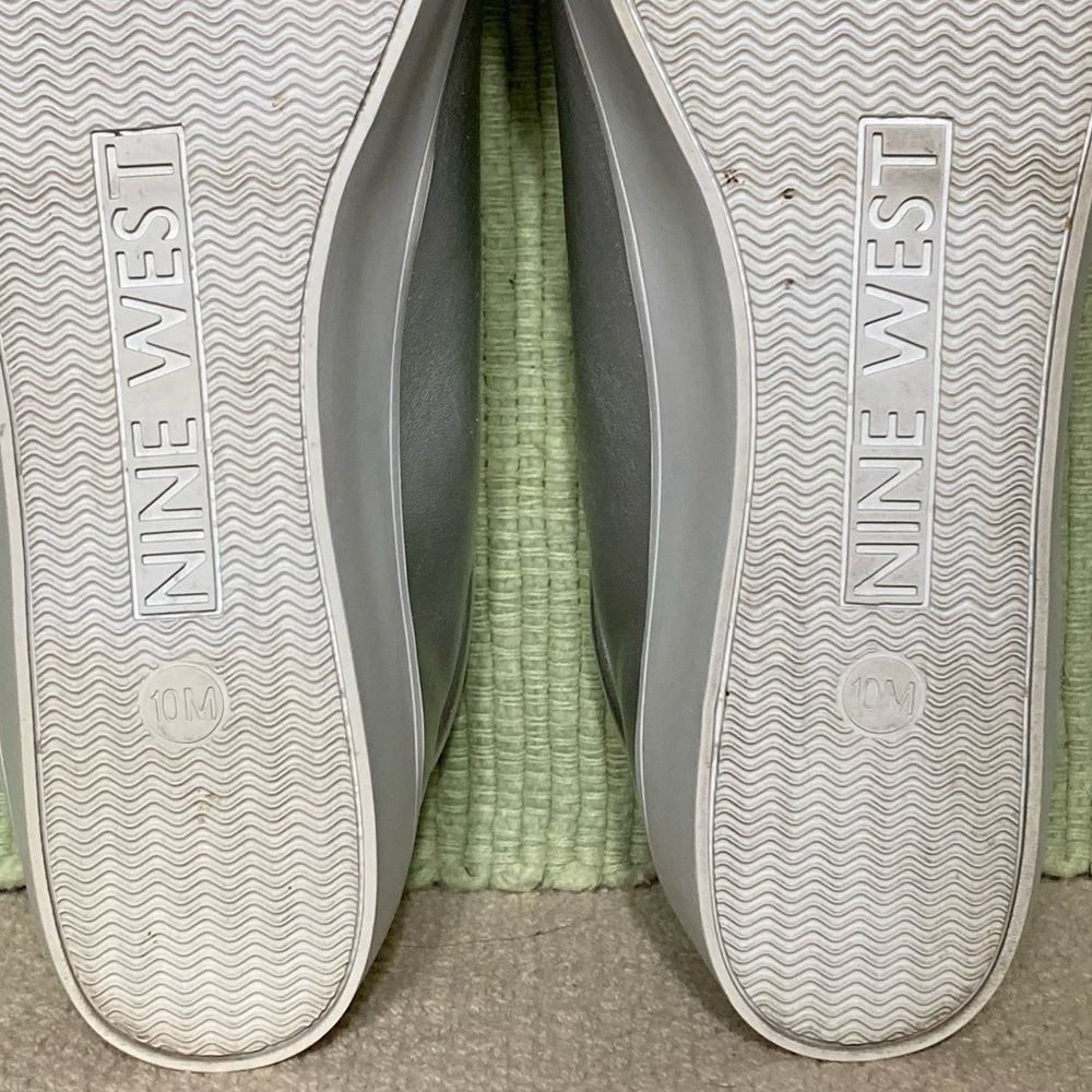 Nine West Women's Homerun Fashion Platform Sneaker Metallic Silver Shoes SZ 10 M - Picture 10 of 11